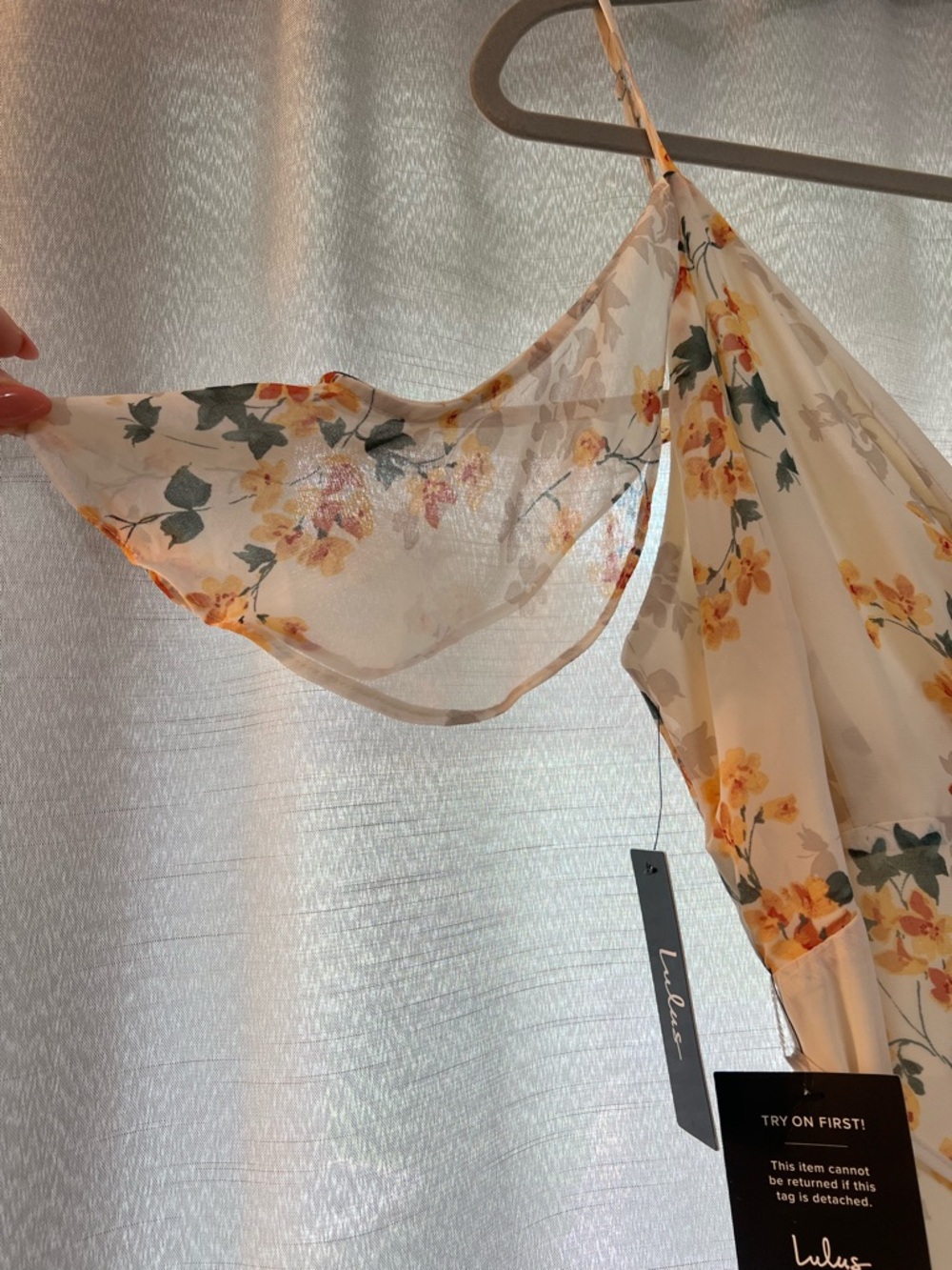 Lulus Cream Floral Chiffon Maxi Dress Wedding Guest Size L NWT - Picture 6 of 9
